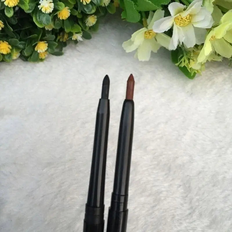 Effortless Elegance: Retractable Waterproof Eyeliner Pencils for a Smooth Application